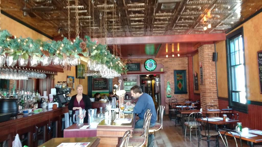 Ailleurs Bar - Restaurant | restaurant | 77 Rue Main O, Coaticook, QC J1A 1P3, Canada | 8198499665 OR +1 819-849-9665