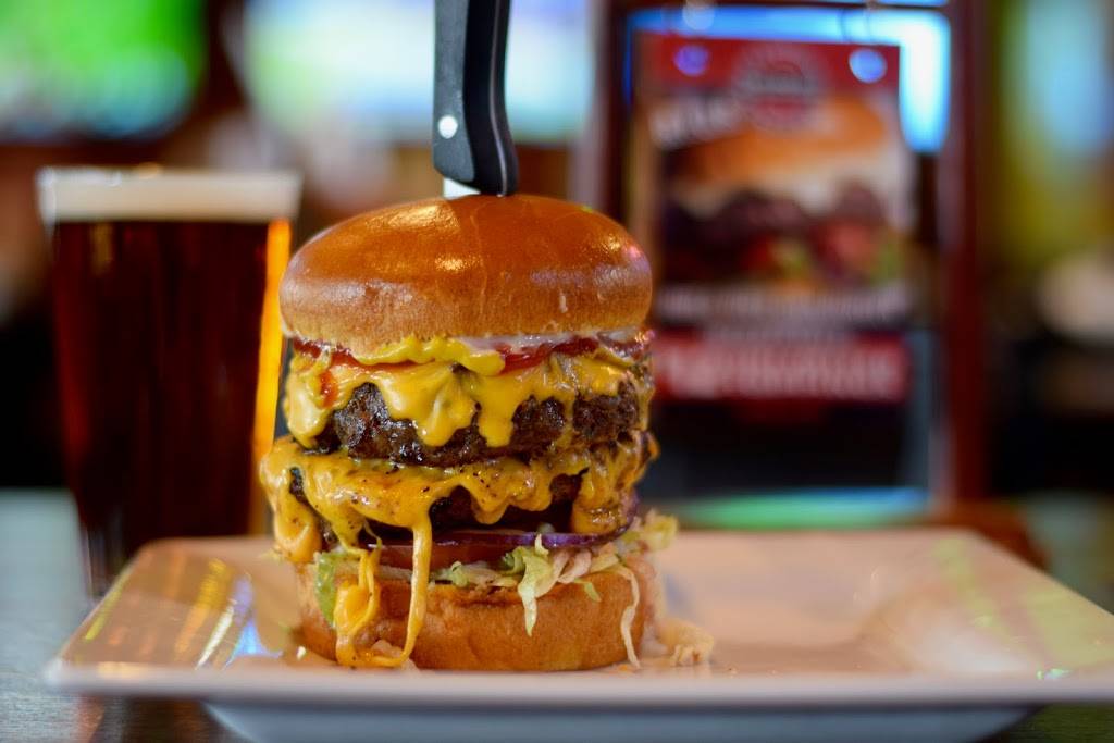 Cold Beers & Cheeseburgers | restaurant | PARADISE VALLEY, 4731 E Cactus Rd, Phoenix, AZ 85032, USA | 6026014766 OR +1 602-601-4766