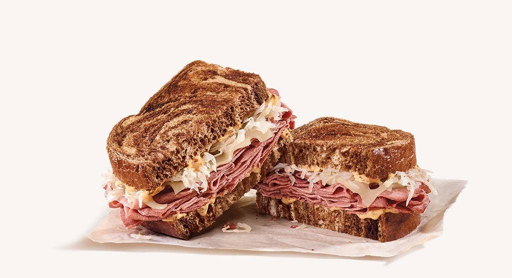 Arbys | restaurant | 6300 Lakeside Rd, Plano, IL 60545, USA | 6305528289 OR +1 630-552-8289