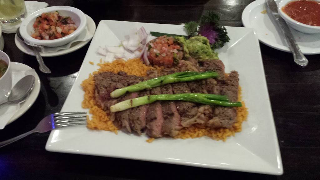 Mannys Uptown Tex-Mex | restaurant | 151 Nolen Dr #100, Southlake, TX 76092, USA | 8177491616 OR +1 817-749-1616