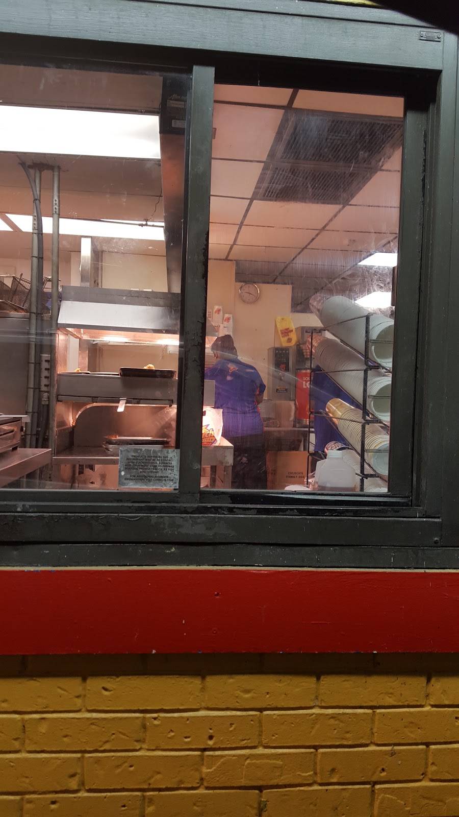 Churchs Chicken | restaurant | 305 N Main St, Tuskegee, AL 36083, USA | 2057529351 OR +1 205-752-9351