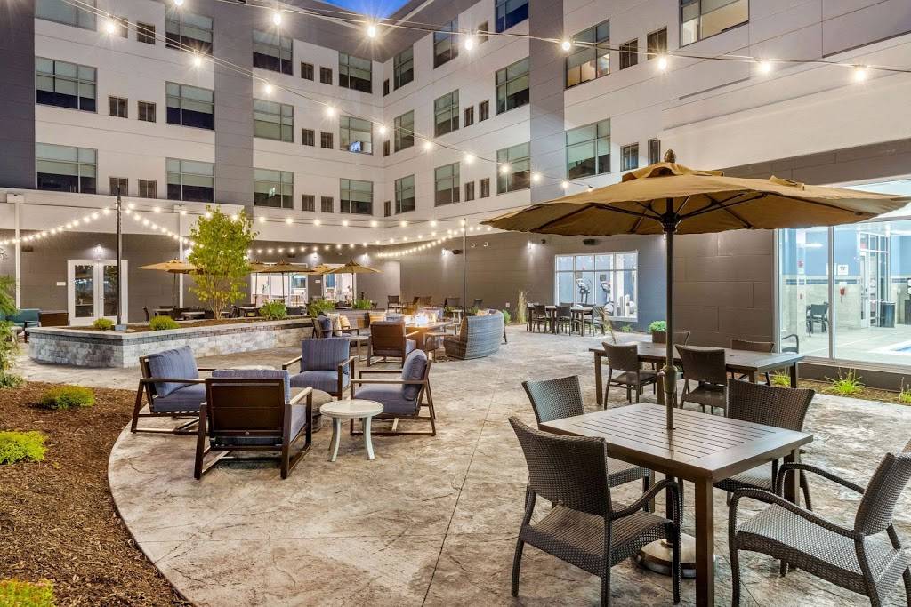 Cambria Hotel Bettendorf - Quad Cities | restaurant | 5061 Competition Drive, Bettendorf, IA 52722, USA | 5633451660 OR +1 563-345-1660