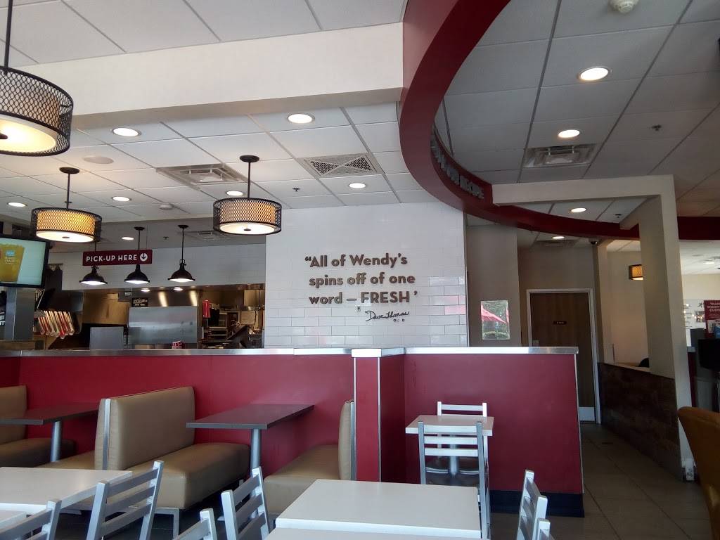 Wendys | restaurant | 590 S Trooper Rd, Norristown, PA 19403, USA | 6106304940 OR +1 610-630-4940