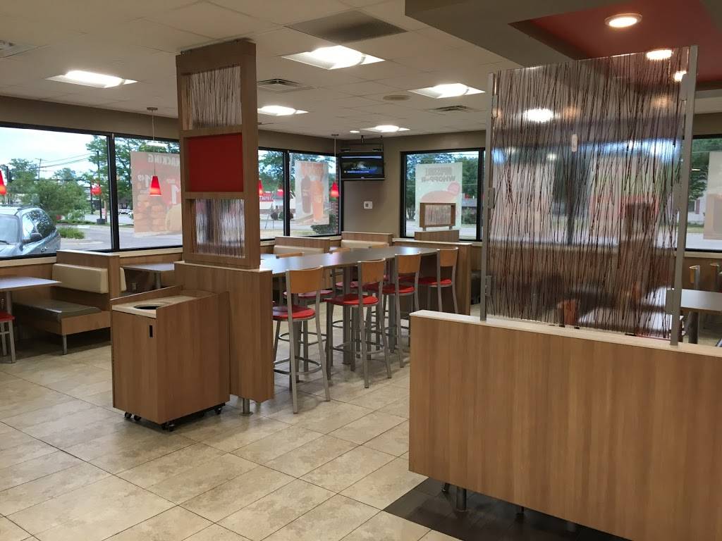 Burger King Restaurant 7030 Miller Rd, Swartz Creek, MI 48473, USA