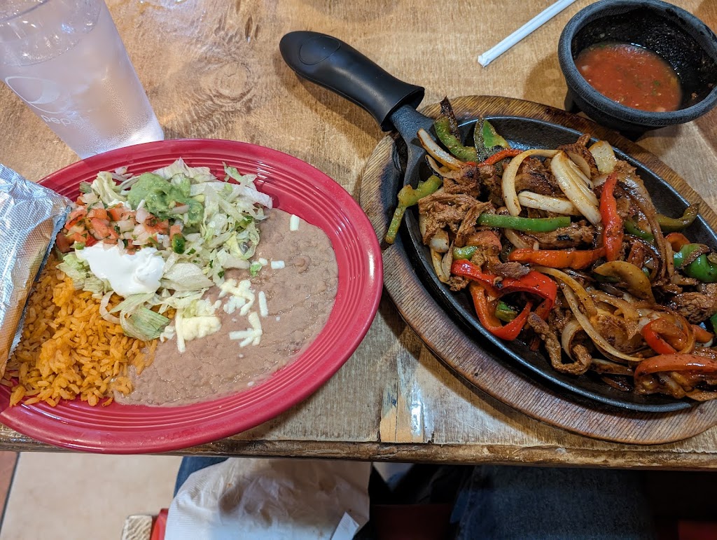 Cazadores mexican food