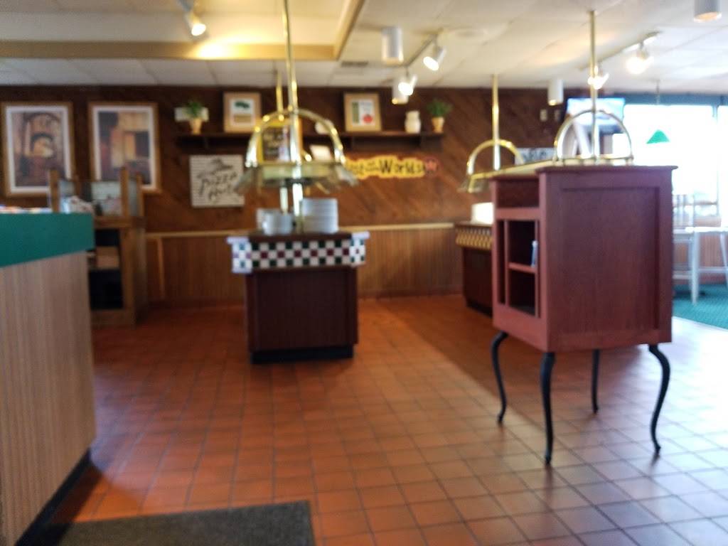 Pizza Hut | meal takeaway | 915 Central Ave, Dover, NH 03820, USA | 6037423949 OR +1 603-742-3949