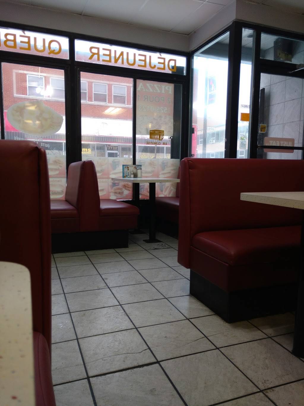 La Belle Province (Ontario) | meal delivery | 3739 Rue Ontario E, Montréal, QC H1W 1S4, Canada | 5145250123 OR +1 514-525-0123