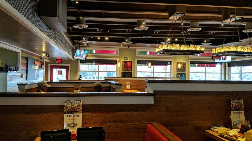 Chili's Grill & Bar Restaurant 218 Indian Lake Blvd, Hendersonville