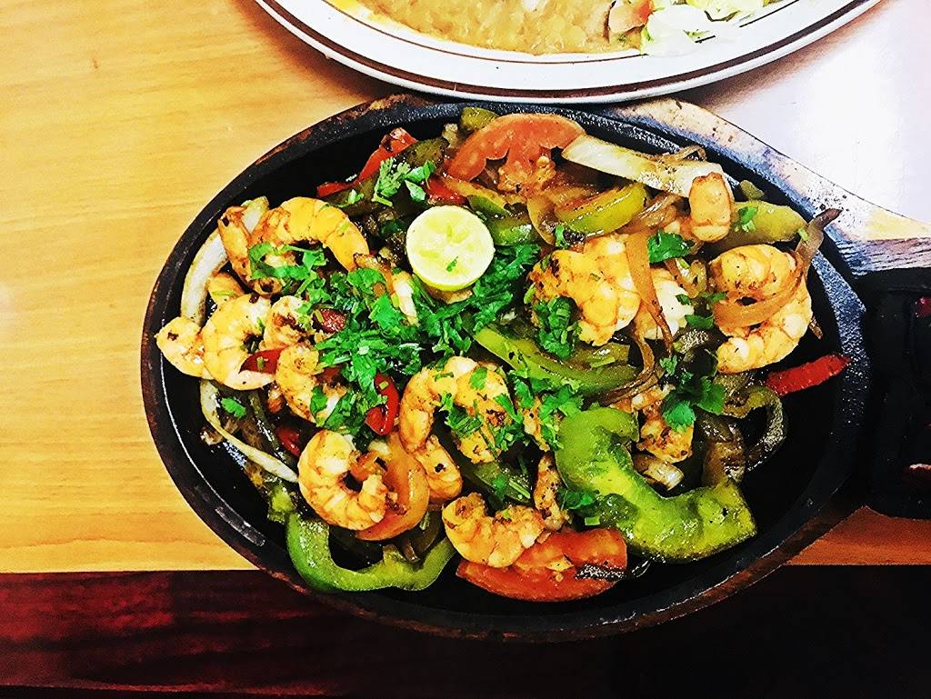 Taqueria El Guero 13156 Palm Dr suite 3, Desert Hot Springs, CA 92240