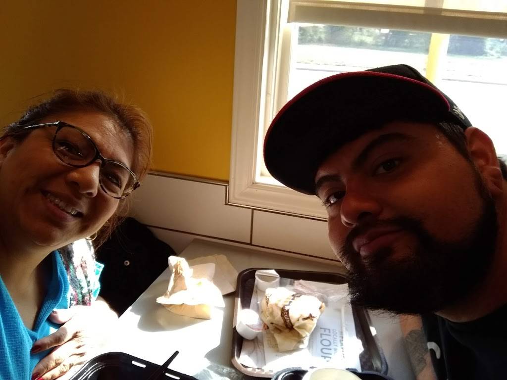 Biscuitville | cafe | 918 Winston Rd, Lexington, NC 27292, USA | 3362432812 OR +1 336-243-2812