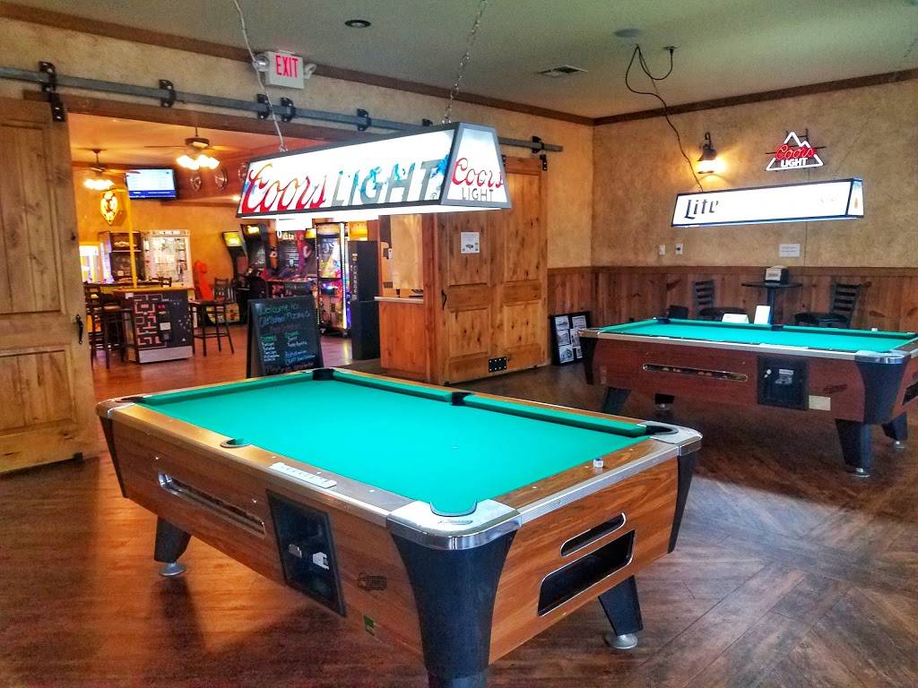 Old School Pizza Company | restaurant | 215 NE 27th Ave, Mineral Wells, TX 76067, USA | 9403251515 OR +1 940-325-1515