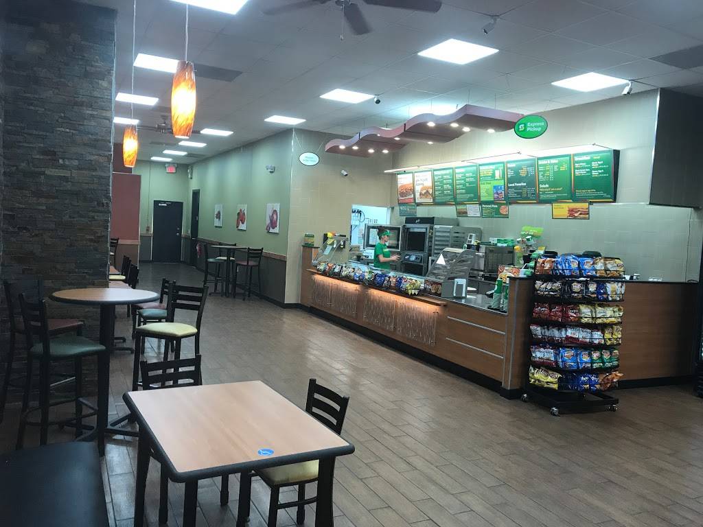 Subway | restaurant | 50 Wilson Blvd S, Naples, FL 34117, USA | 2393167951 OR +1 239-316-7951