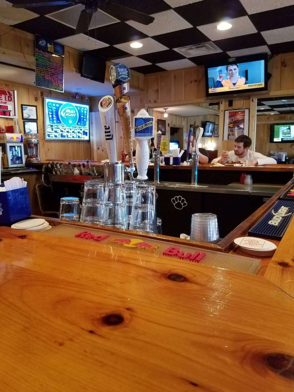 Red Zone | restaurant | 34 Envision Drive, Mifflintown, PA 17059, USA | 7174367339 OR +1 717-436-7339