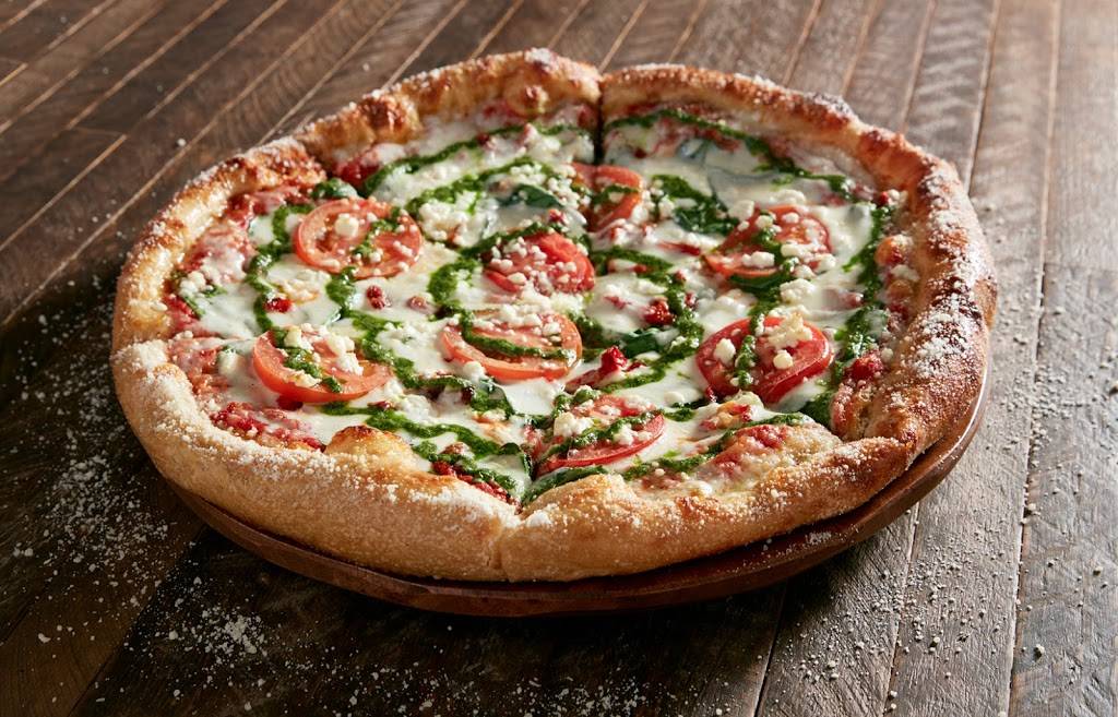 Mellow Mushroom | meal takeaway | 1030 Elden St, Herndon, VA 20170, USA | 7037079300 OR +1 703-707-9300