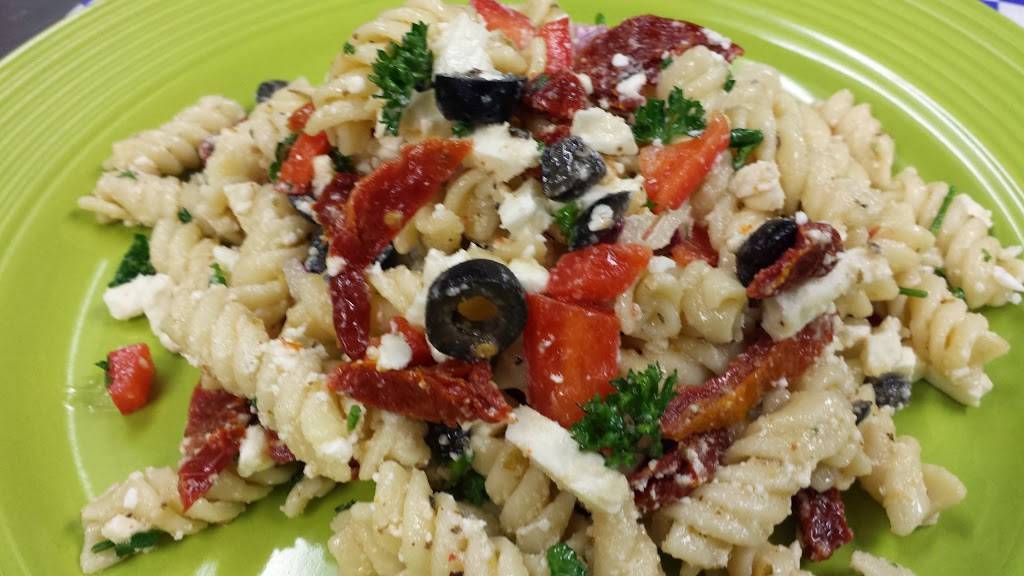Basics Co-op Coffee & Deli | bakery | 1711 Lodge Dr, Janesville, WI 53545, USA | 6087543925 OR +1 608-754-3925
