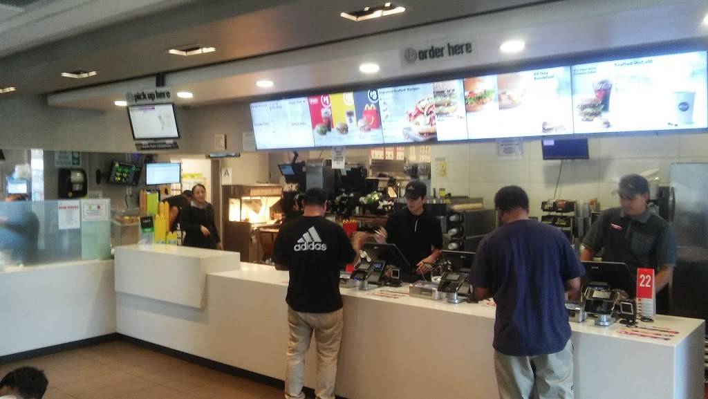 McDonalds | cafe | 16208 Lakewood Blvd, Bellflower, CA 90706, USA | 5629253001 OR +1 562-925-3001