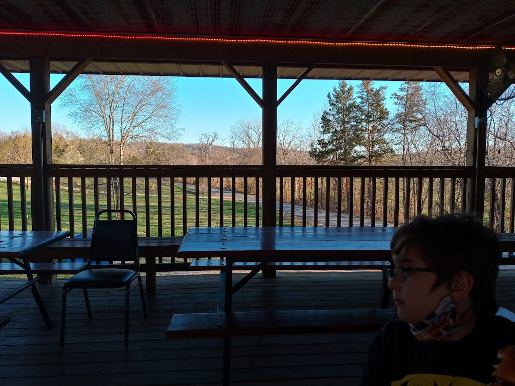 Lennys | restaurant | 31996 MO-21, Lesterville, MO 63654, USA | 5736372506 OR +1 573-637-2506