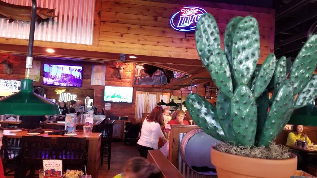 Texas Roadhouse | restaurant | 3201 Deerfield Dr, Janesville, WI 53546, USA | 6087579700 OR +1 608-757-9700
