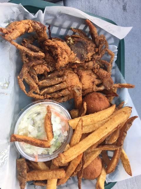 Crab Catchers On The Waterfront | restaurant | 4474 Water Front Ave, Little River, SC 29566, USA | 8432802025 OR +1 843-280-2025