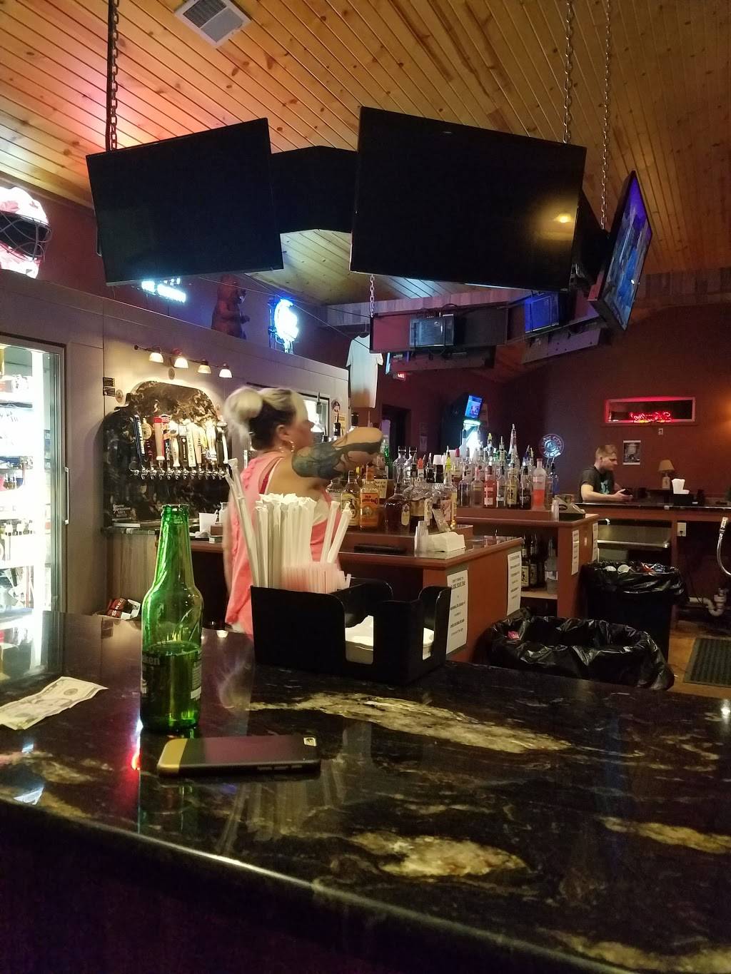 The Burrow | restaurant | 108 N Findley St, Punxsutawney, PA 15767, USA | 8146185083 OR +1 814-618-5083