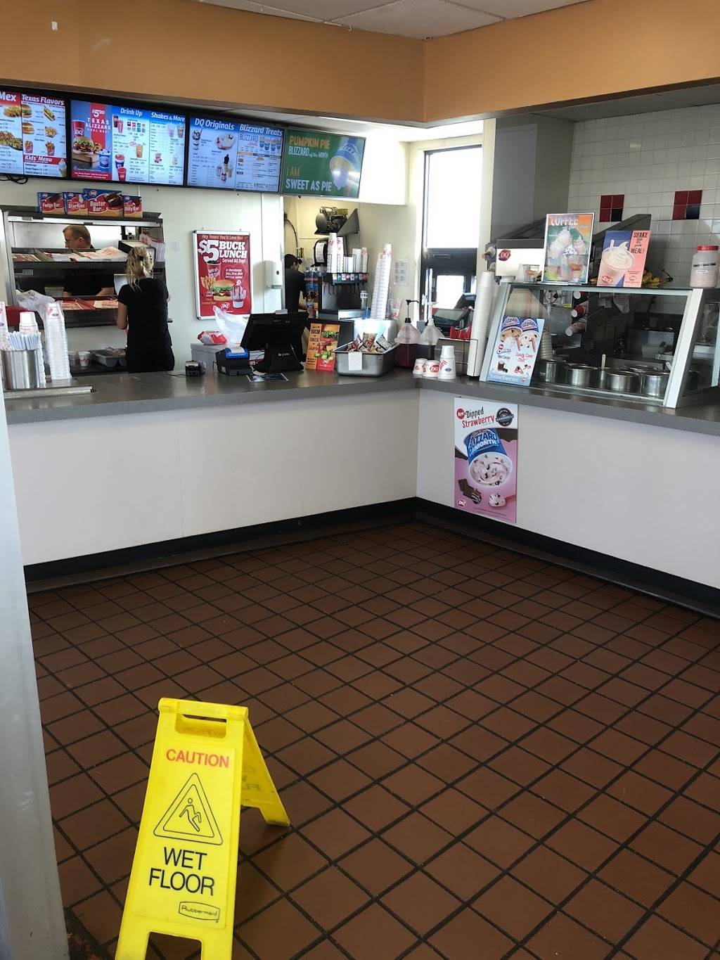 Dairy Queen Store | restaurant | 3205 Fort Worth Hwy, Weatherford, TX 76087, USA | 8175985974 OR +1 817-598-5974