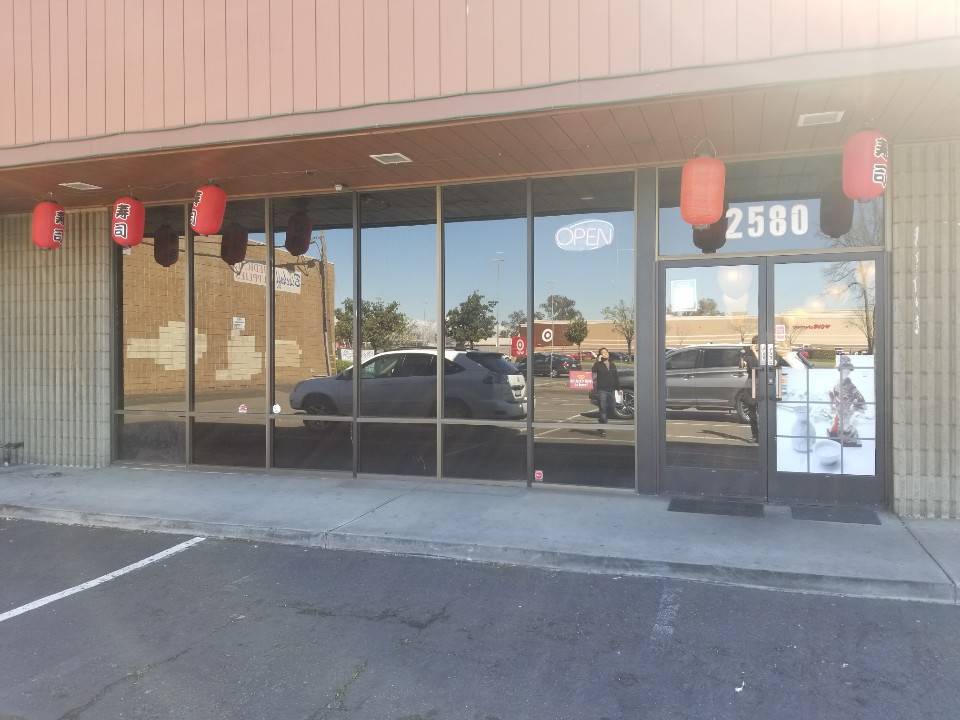 Sushi Z | restaurant | 2580 Alta Arden Expy, Sacramento, CA 95825, USA | 9169710728 OR +1 916-971-0728