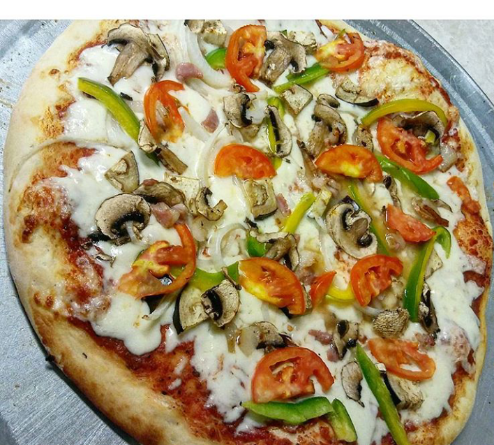 La Pinche Pizza | restaurant | Lago Nte, Valle Dorado, 22890 Ensenada, B.C., Mexico | 016462051284 OR +52 646 205 1284