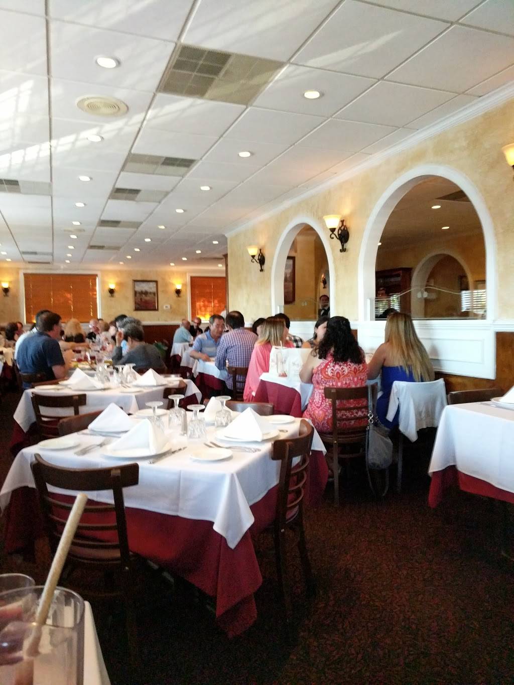 Segovia Restaurant Est. 1980 | restaurant | 150 Moonachie Rd, Moonachie, NJ 07074, USA | 2016414266 OR +1 201-641-4266