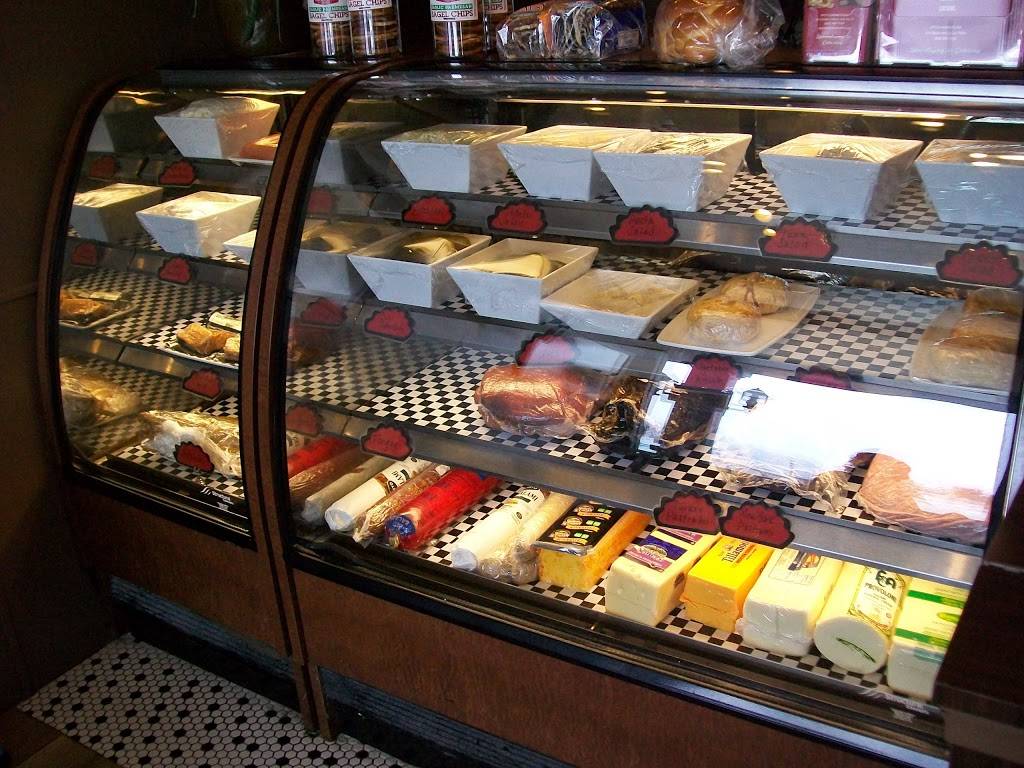 Agouras Famous Deli | meal takeaway | 5915 Kanan Rd, Agoura Hills, CA 91301, USA | 8188899113 OR +1 818-889-9113