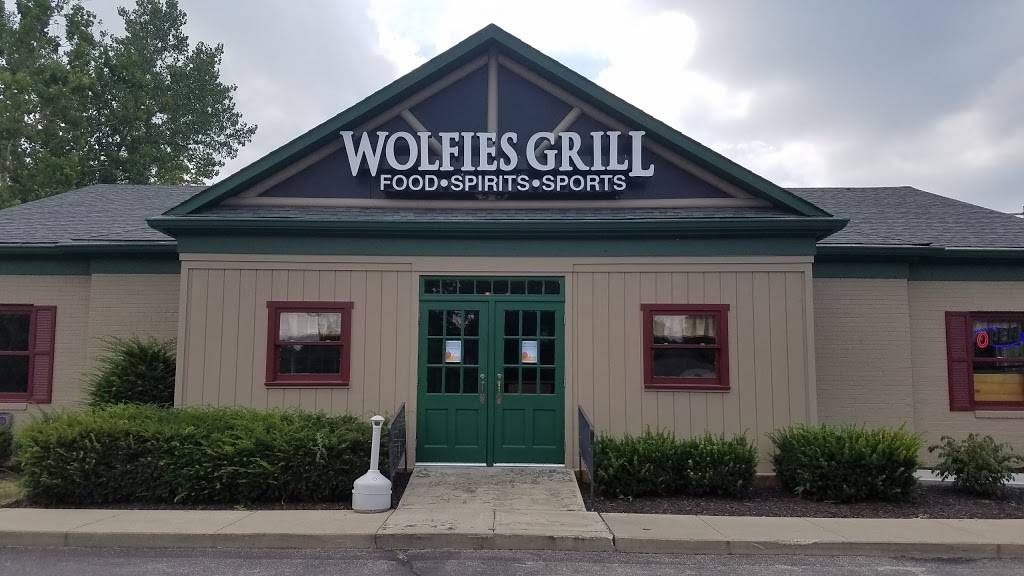 Wolfies Grill | restaurant | 137 W Main St, Westfield, IN 46074, USA | 3173997826 OR +1 317-399-7826