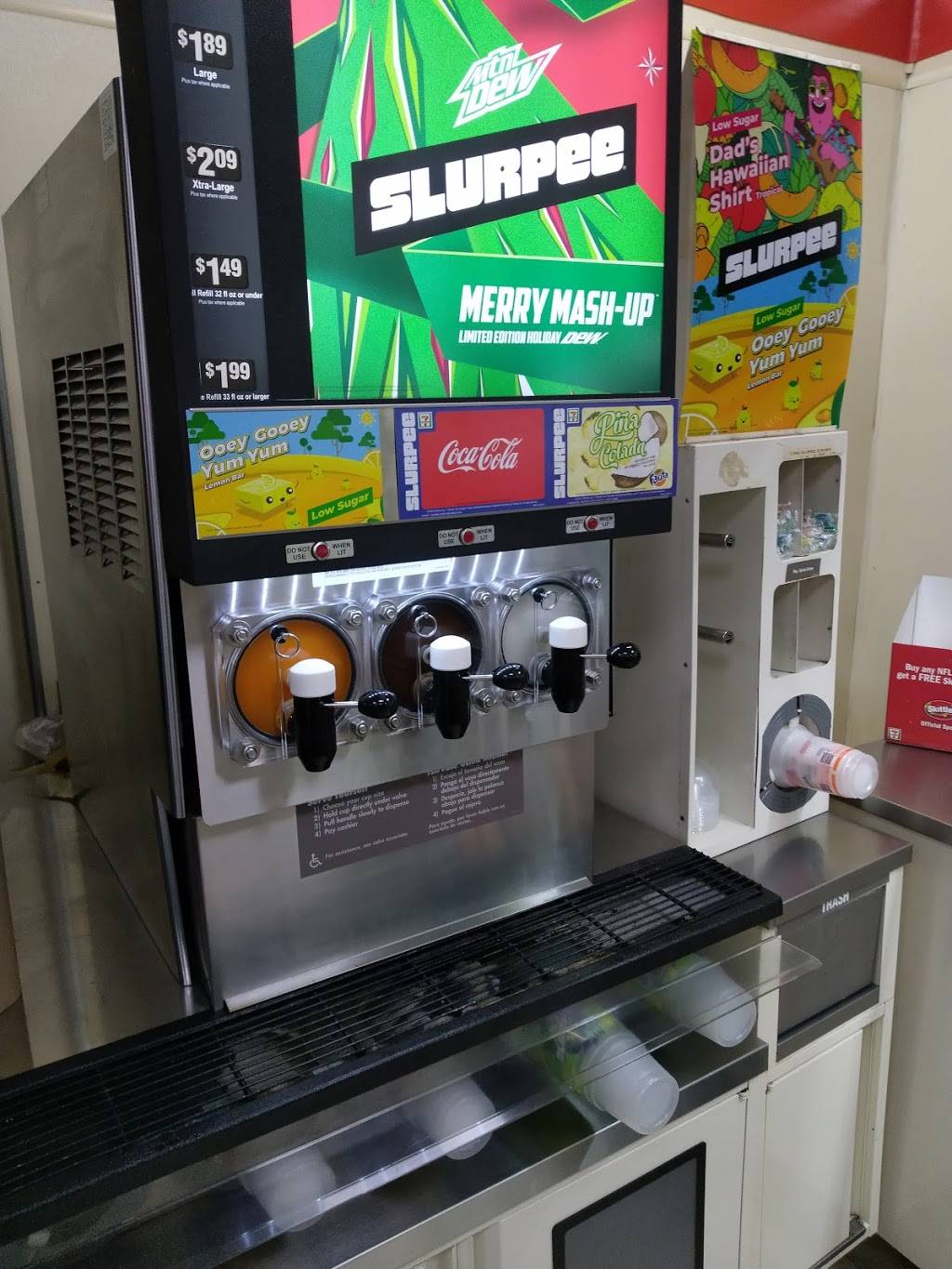 7-Eleven | bakery | 337 Willard Ave, Newington, CT 06111, USA | 8606660325 OR +1 860-666-0325