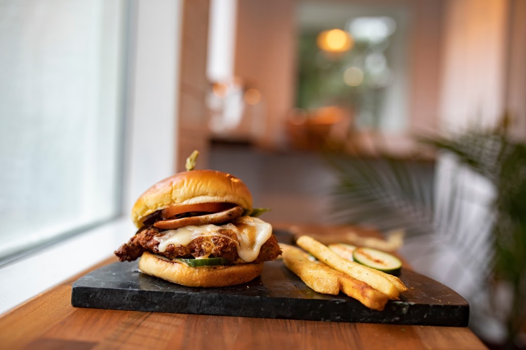 The Burgerly | restaurant | 137 S Main St, New Hope, PA 18938, USA | 2156931198 OR +1 215-693-1198