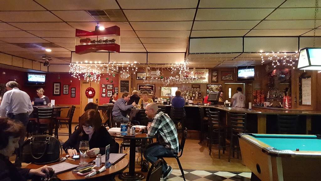 Topp Chalet | restaurant | 229 W 5th St, Delphos, OH 45833, USA | 4196928888 OR +1 419-692-8888