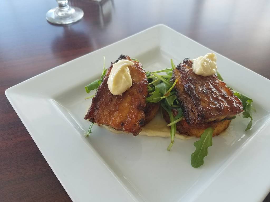 Angelico's Lakehouse Restaurant 81 N Main St, East Hampton, CT 06424, USA