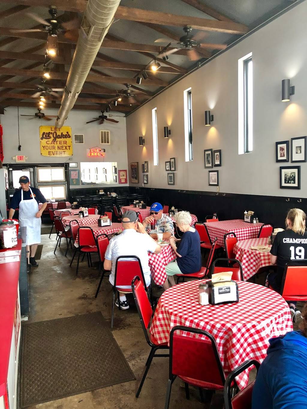 Danny Edwards BLVD BBQ | restaurant | 2900 Southwest Blvd, Kansas City, MO 64108, USA | 8162830880 OR +1 816-283-0880