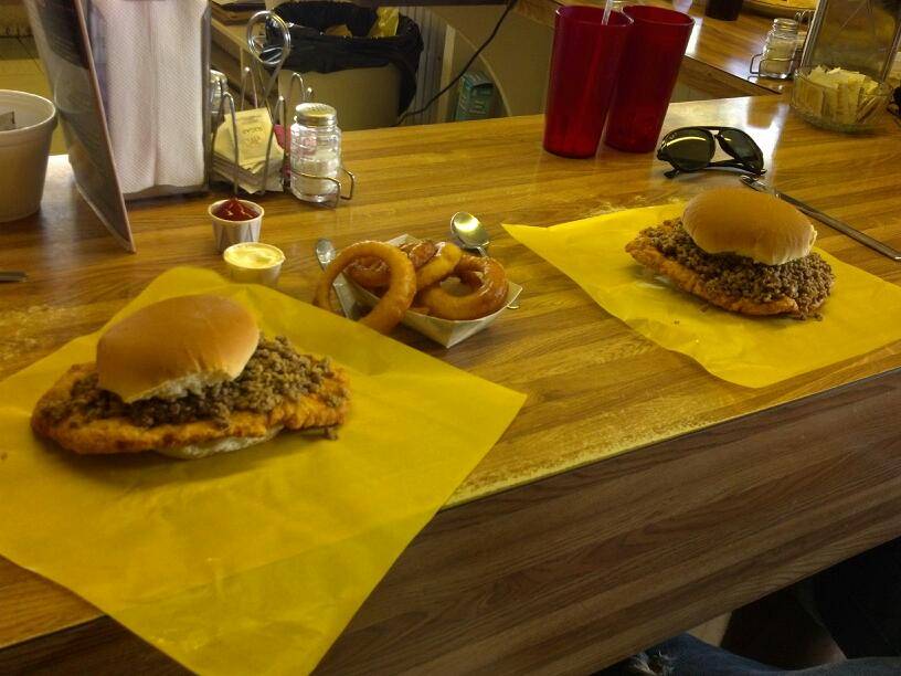 10th Street Station | restaurant | 616 10th St, Fort Madison, IA 52627, USA | 3193726985 OR +1 319-372-6985