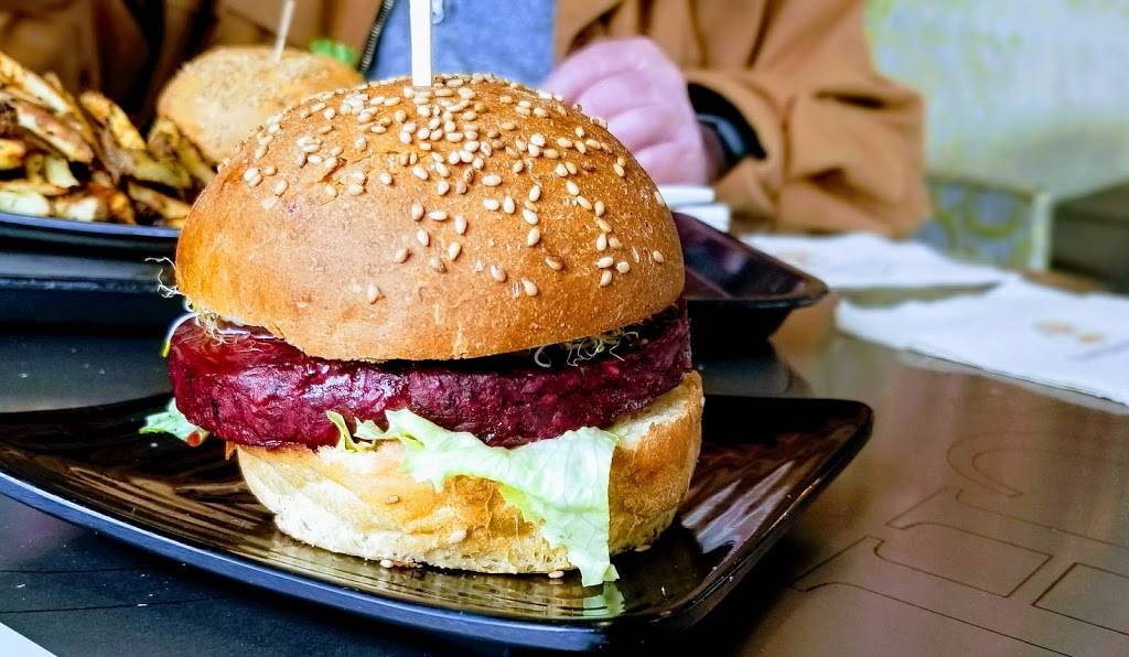 Copper Branch | restaurant | 301 Boulevard Brunswick, Pointe-Claire, QC H9R 4Y2, Canada | 5146933737 OR +1 514-693-3737