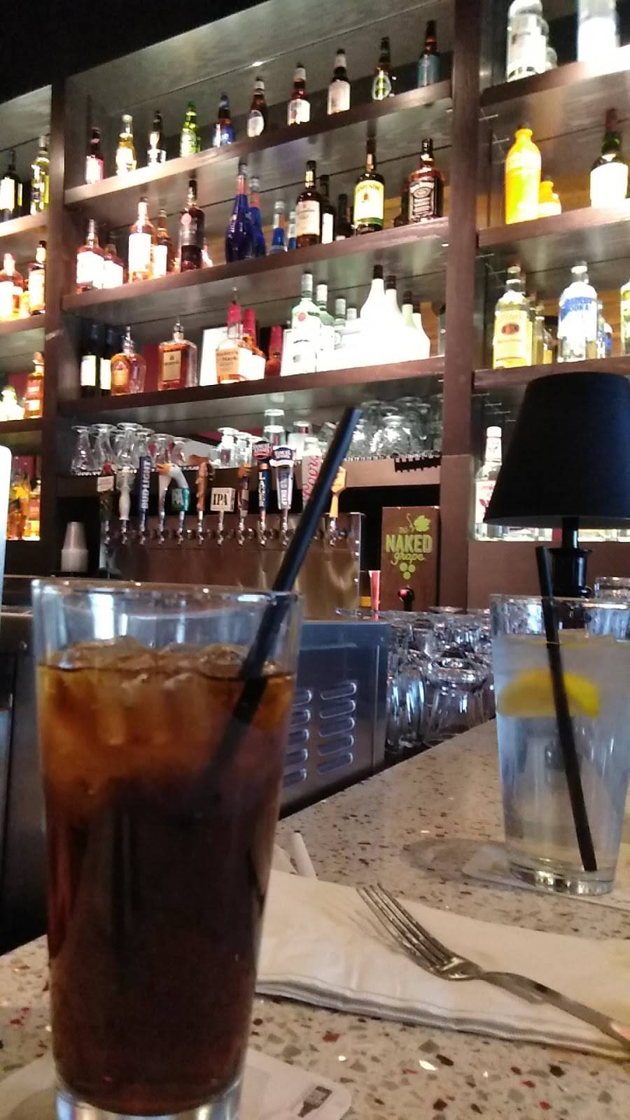 Red Robin Gourmet Burgers and Brews Restaurant 3008 NY50, Saratoga