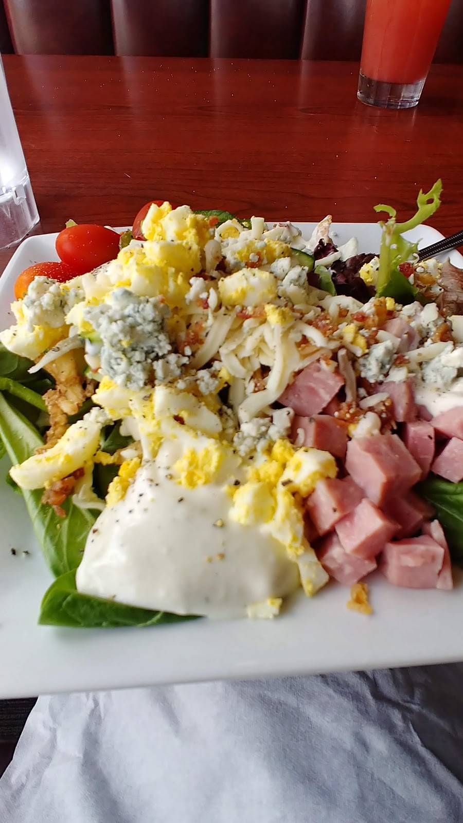 Ruby Tuesday | restaurant | 1936 Cedar Creek Rd, Fayetteville, NC 28312, USA | 9104847122 OR +1 910-484-7122