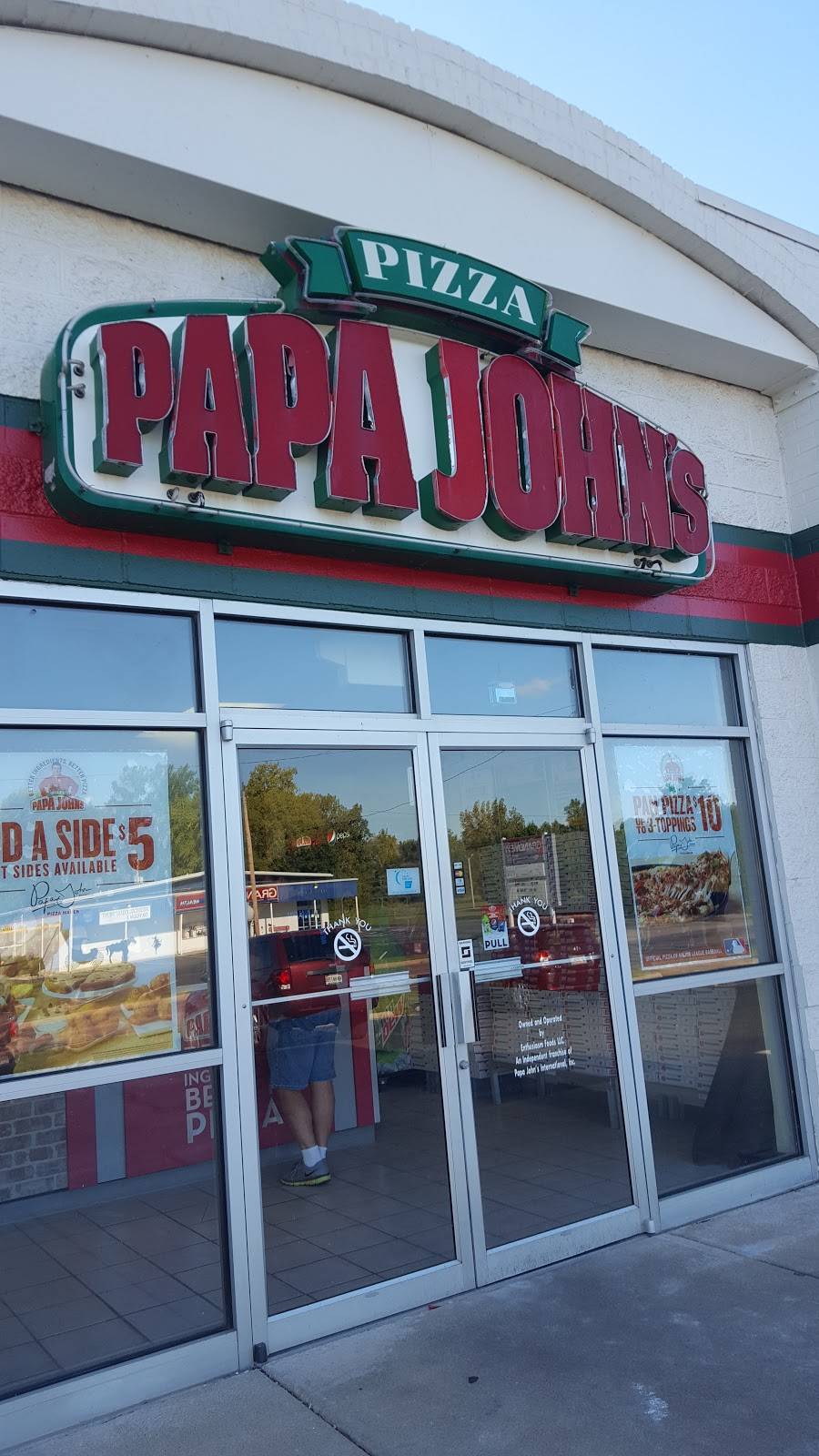 PAPA JOHNS PIZZA - 12 Photos - 2225 N Park Rd, Connersville