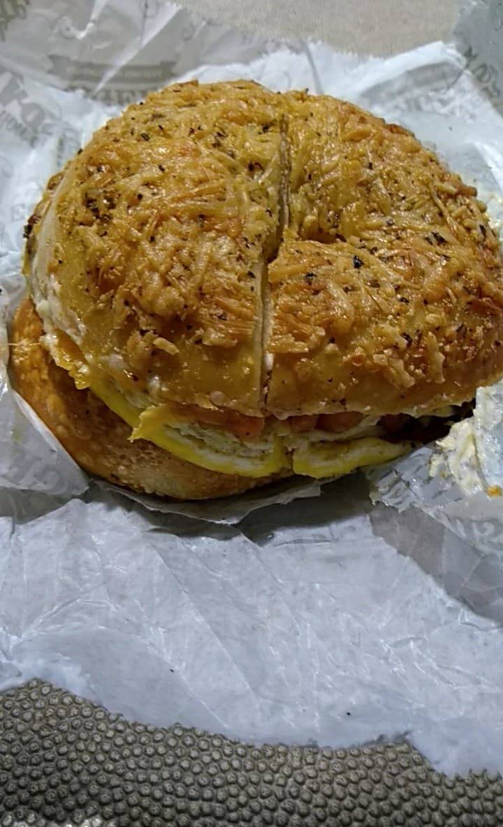Brueggers Bagels | bakery | 430 Old Turner St, Blacksburg, VA 24061, USA | 5402312985 OR +1 540-231-2985