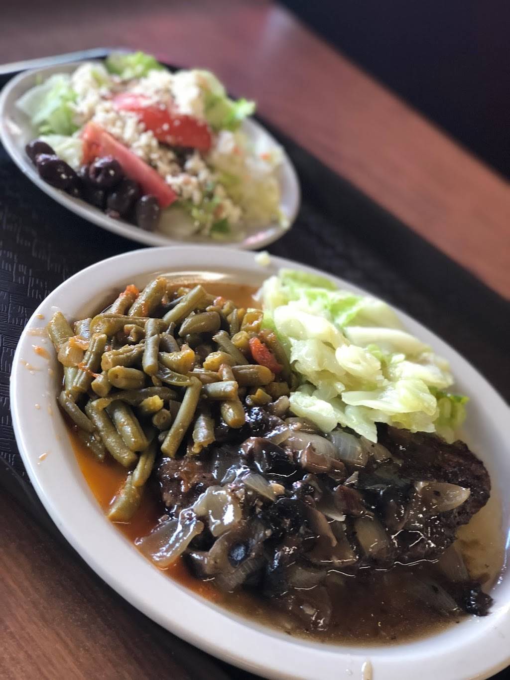 Simos Diner | restaurant | 5004 N Shepherd Dr, Houston, TX 77018, USA | 7136975553 OR +1 713-697-5553