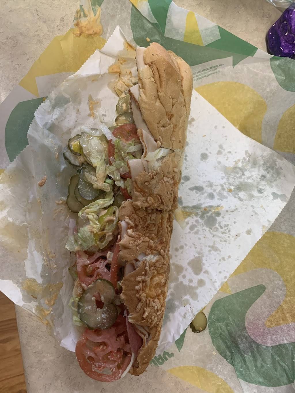 Subway | meal takeaway | 9245 S Broadway Suite 200, Highlands Ranch, CO 80129, USA | 3036838074 OR +1 303-683-8074