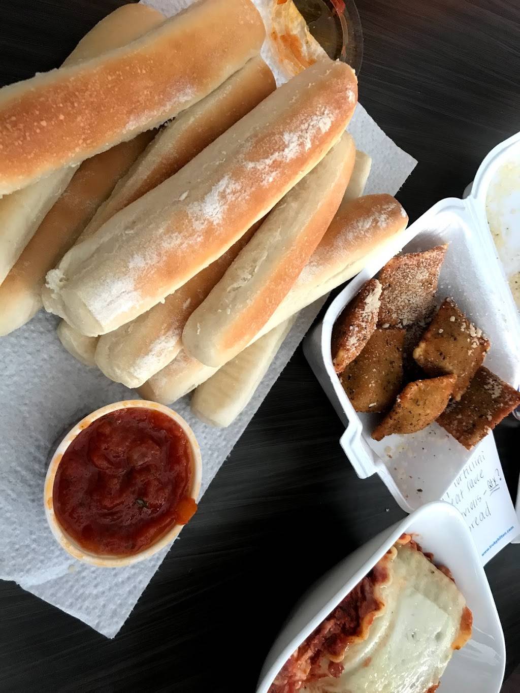 Otts Pasta Carry Out | meal takeaway | 1437 E Cherry St, Springfield, MO 65802, USA | 4178638843 OR +1 417-863-8843