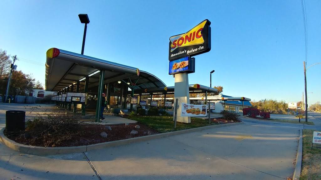 Sonic DriveIn Restaurant 910 E Kansas Ave, McPherson, KS 67460, USA