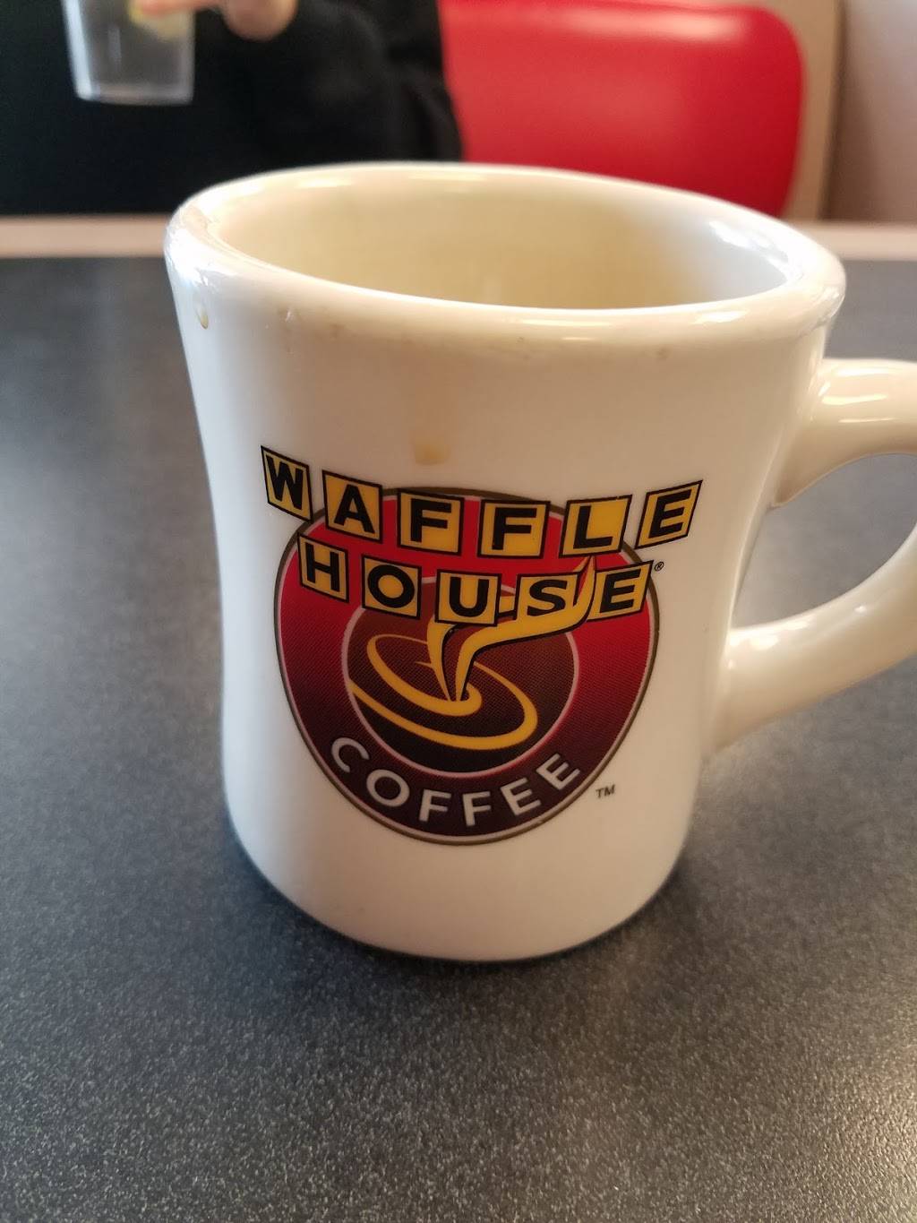 Waffle House | meal takeaway | 1908 N Main St, Summerville, SC 29486, USA | 8438510890 OR +1 843-851-0890