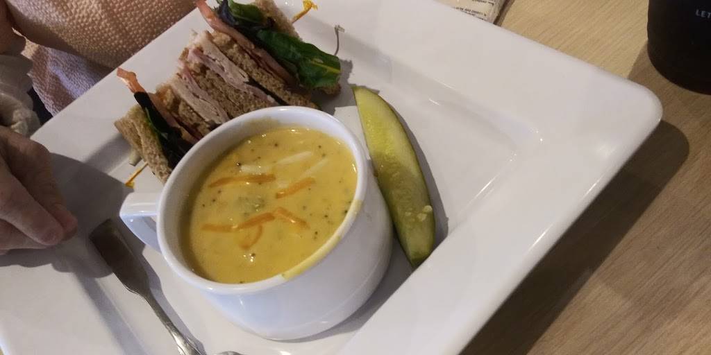 McAlisters Deli | restaurant | 2136 Village Ln, Bloomington, IL 61704, USA | 3092889499 OR +1 309-288-9499