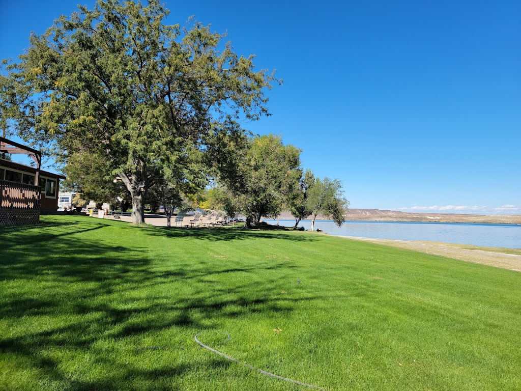 Black Sands Resort and Campground | restaurant | 28114 Black Sands Rd, Grand View, ID 83624, USA | 2088342798 OR +1 208-834-2798