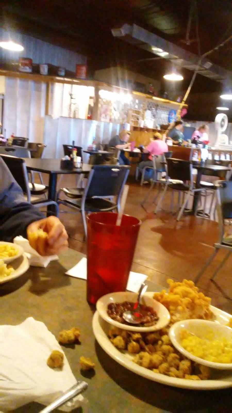 Momma Jeans Restaurant | restaurant | 2325 AL-20, Tuscumbia, AL 35674, USA | 2563817001 OR +1 256-381-7001